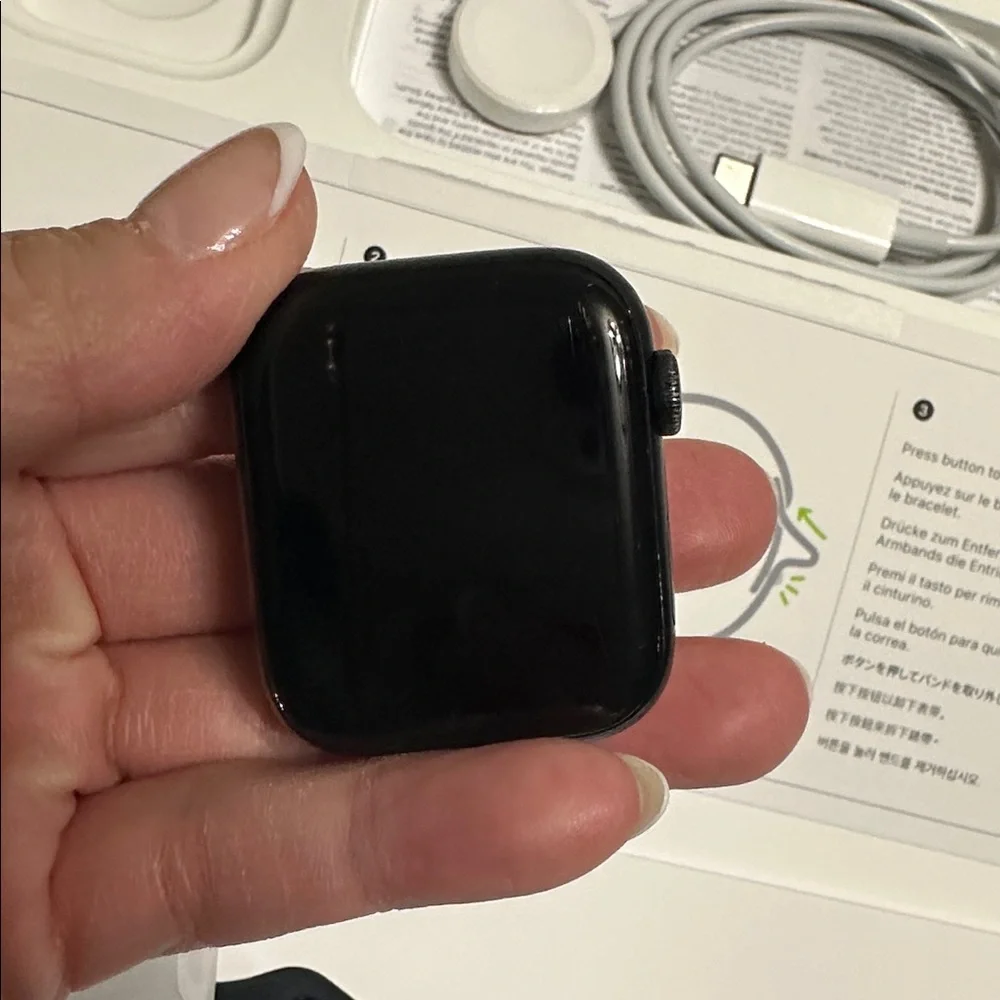 Apple Watch SE (Gen 2) With GPS